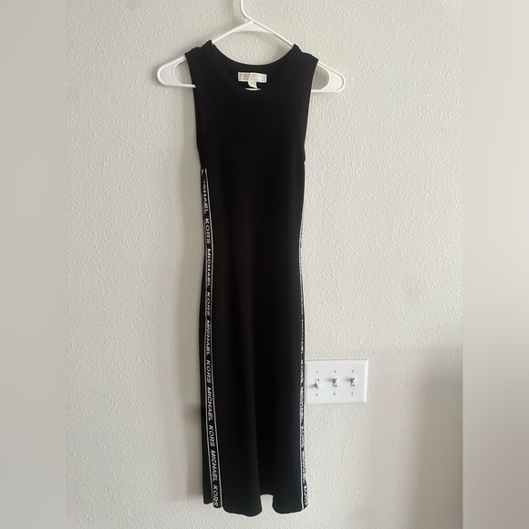MICHAEL KORS SLEEVELESS BODY CON DRESS - Picture 3 of 5